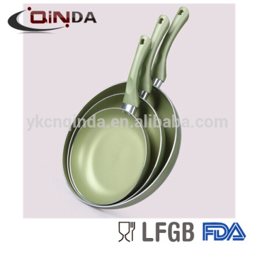 aluminuum new product whitegrill frying pan with silicone handle